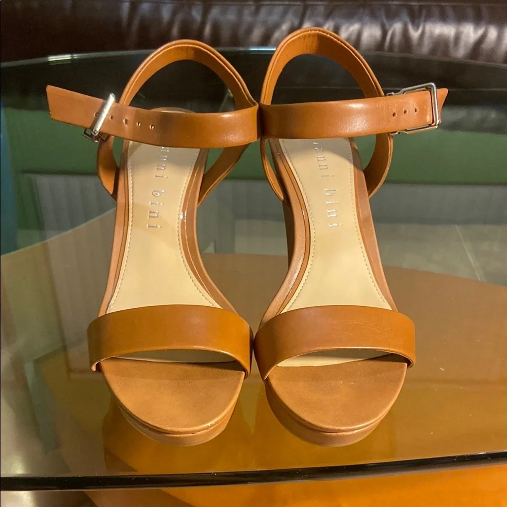 Gianni Bini wedges